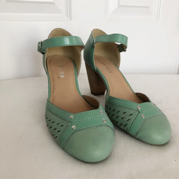 Chelsea Crew Cut Out Heels - Picture 2 of 4